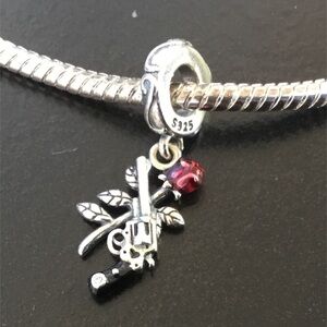 S925 Guns & Roses Charm Pandora Style